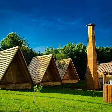 Licko Petrovo Selo Rooms & Glamping Lana Haus מראה חיצוני תמונה