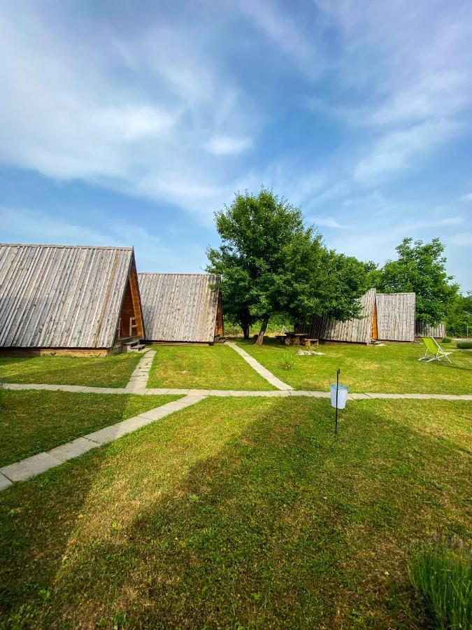 Licko Petrovo Selo Rooms & Glamping Lana Haus מראה חיצוני תמונה