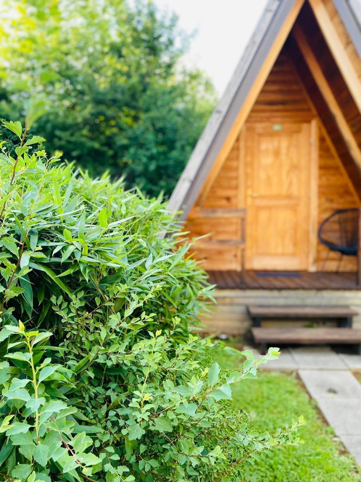 Licko Petrovo Selo Rooms & Glamping Lana Haus מראה חיצוני תמונה