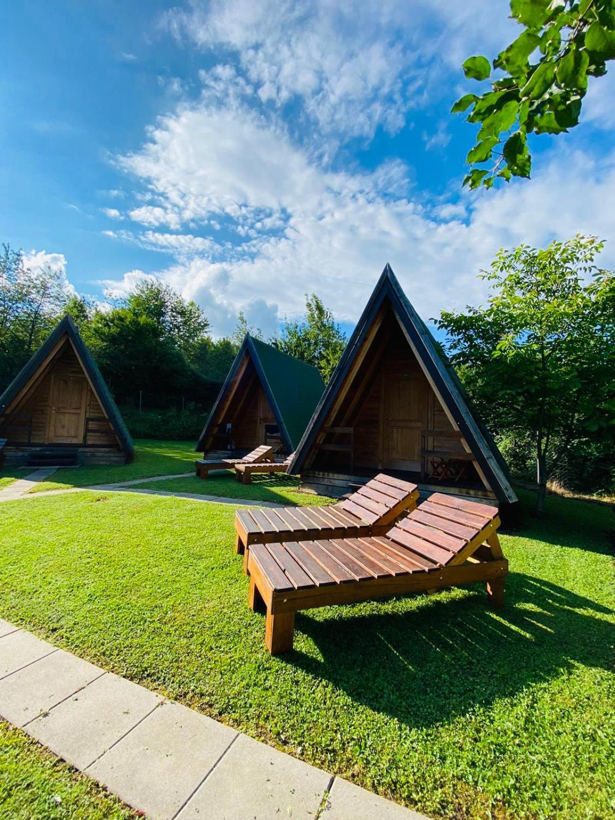 Licko Petrovo Selo Rooms & Glamping Lana Haus מראה חיצוני תמונה